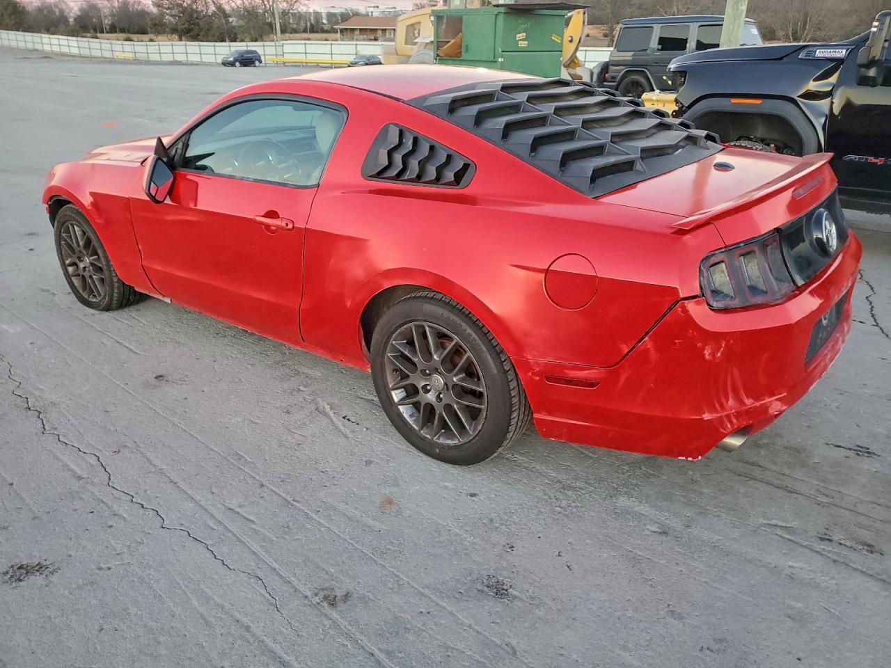 2014 FORD MUSTANG photo 2