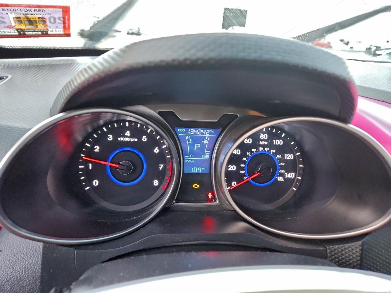 2015 HYUNDAI VELOSTER photo 9