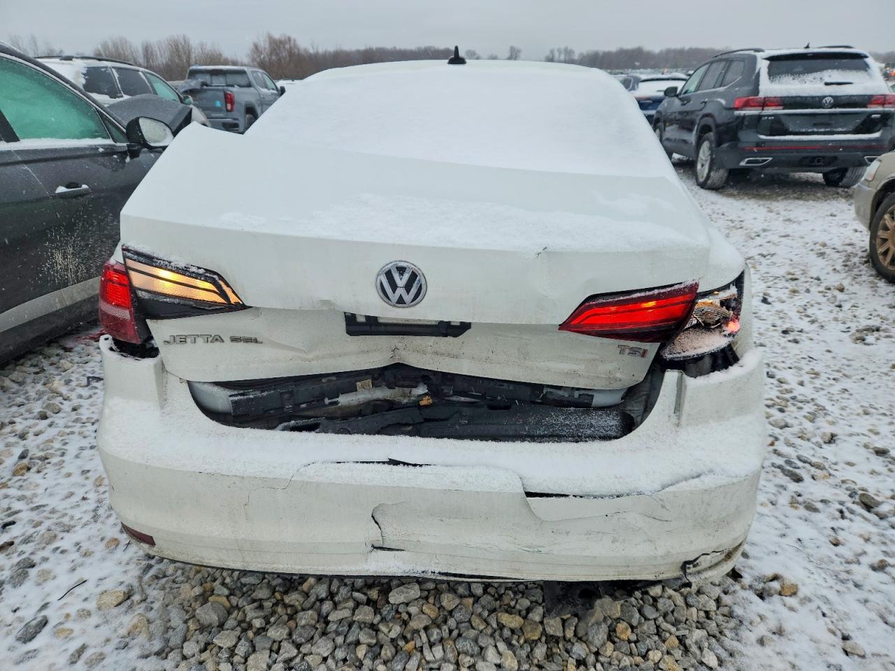 2016 VOLKSWAGEN JETTA SEL photo 16