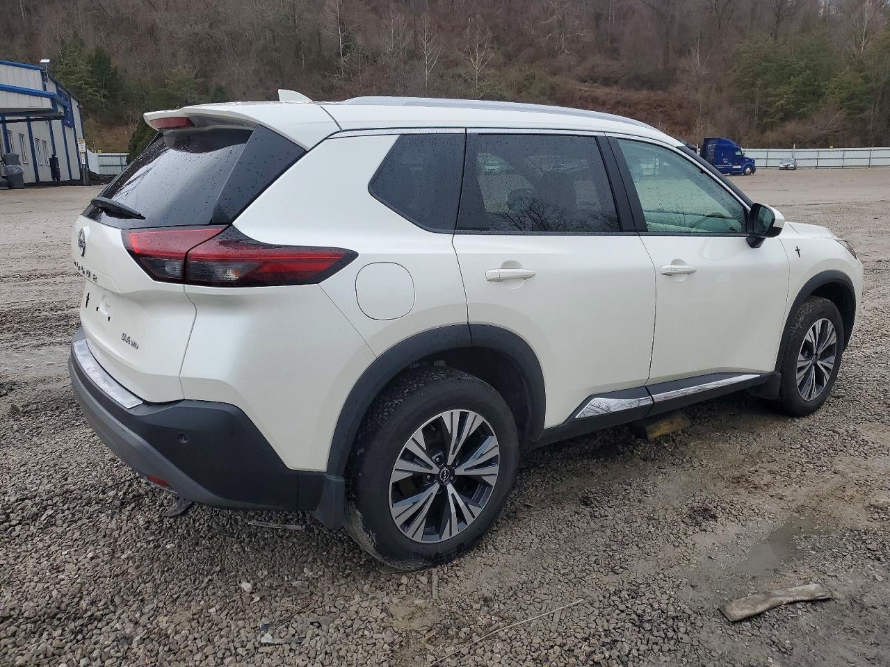 2023 NISSAN ROGUE SV photo 3