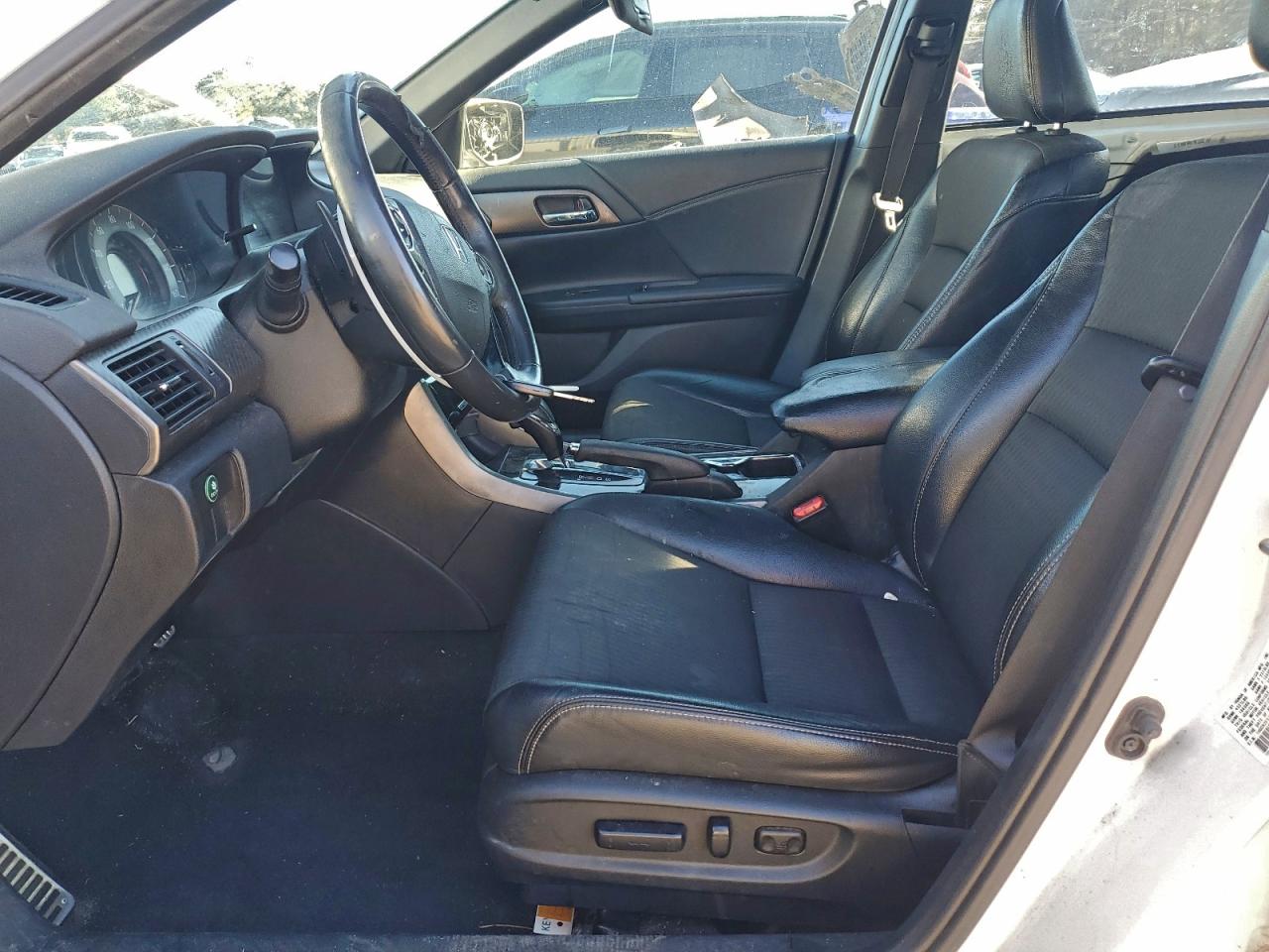 2016 HONDA ACCORD SPORT photo 13