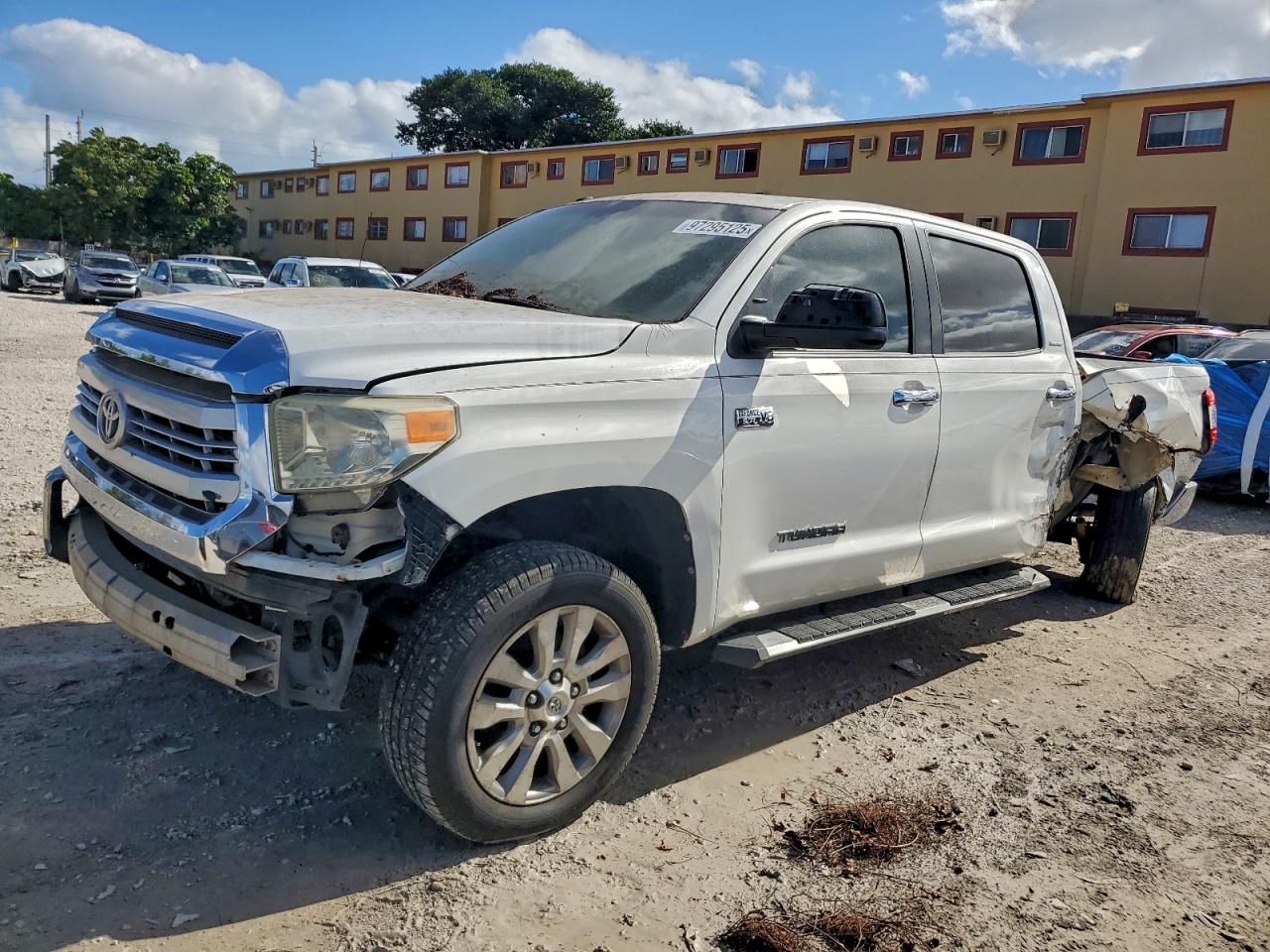 2014 TOYOTA TUNDRA