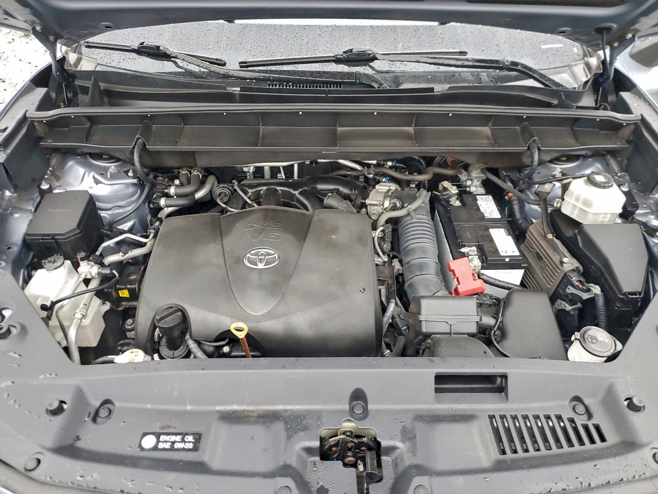 2022 TOYOTA HIGHLANDER XLE photo 23