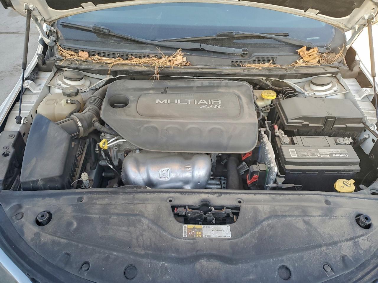 2015 CHRYSLER 200 LIMITED photo 31