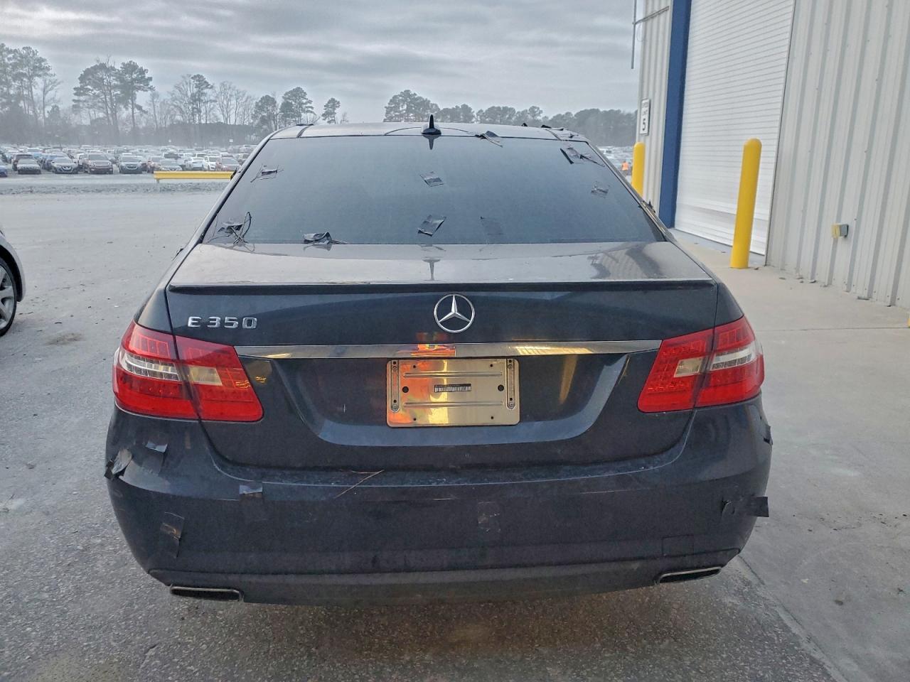 2011 MERCEDES-BENZ E 350 photo 16