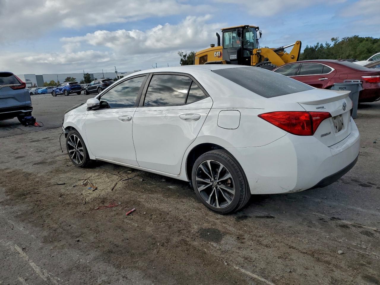 2018 TOYOTA COROLLA L photo 3