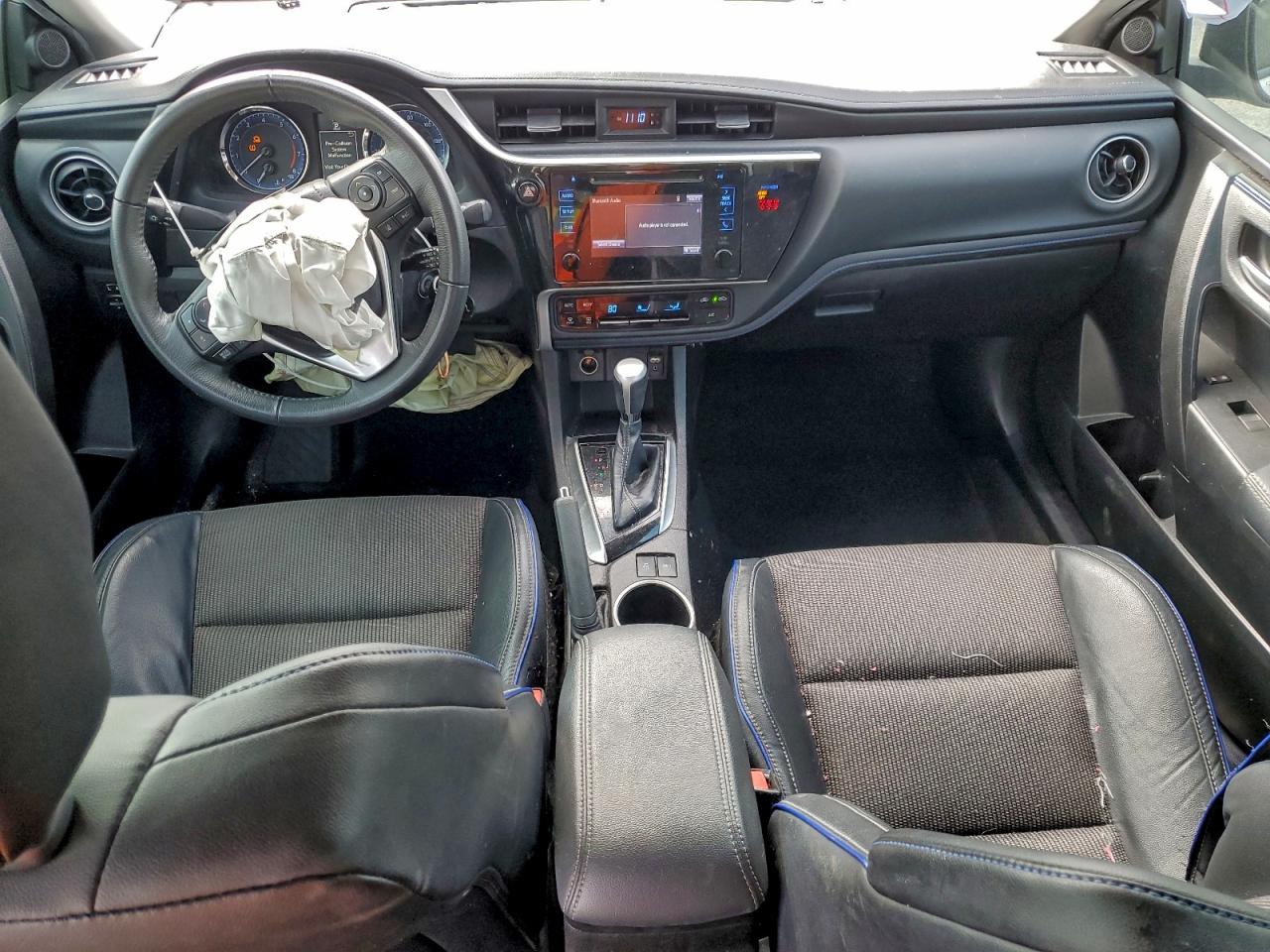 2018 TOYOTA COROLLA L photo 15