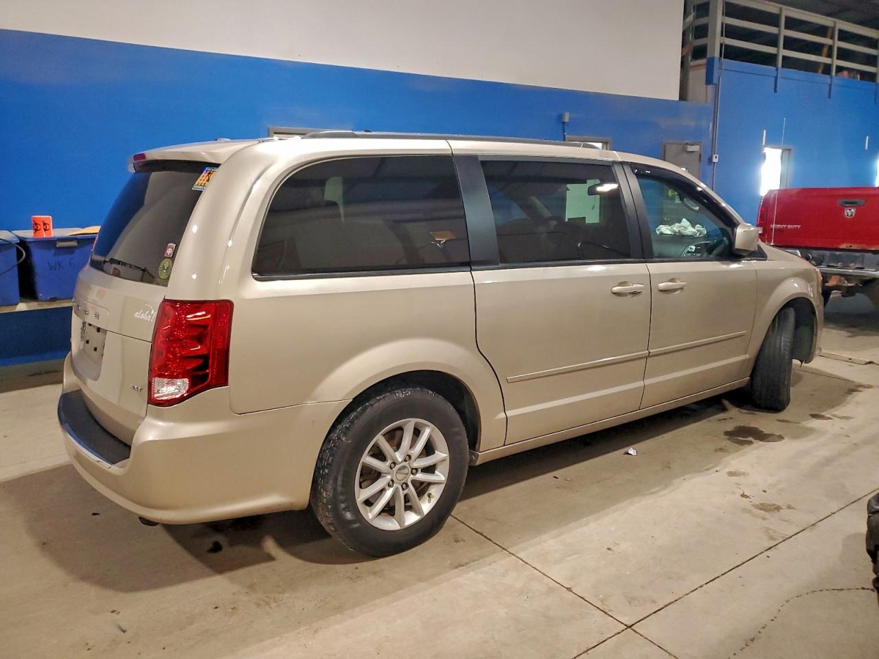 2015 DODGE GRAND CARAVAN SXT photo 3