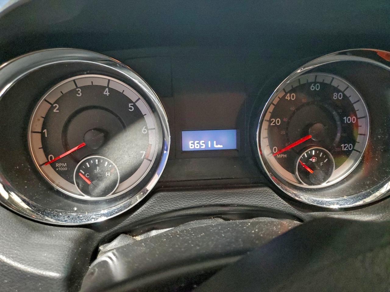 2015 DODGE GRAND CARAVAN SXT photo 9
