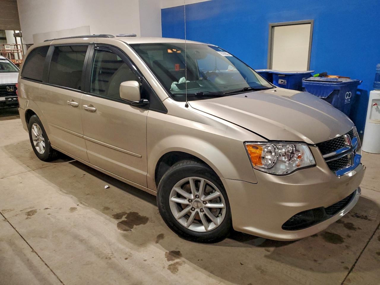 2015 DODGE GRAND CARAVAN SXT photo 4