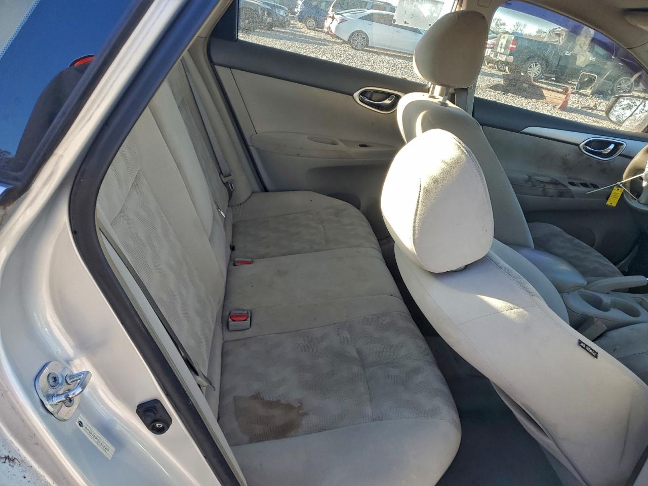 2013 NISSAN SENTRA S photo 10