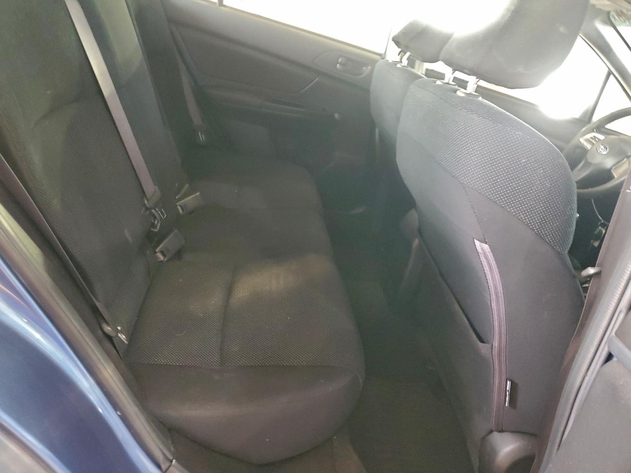 2014 SUBARU IMPREZA photo 18
