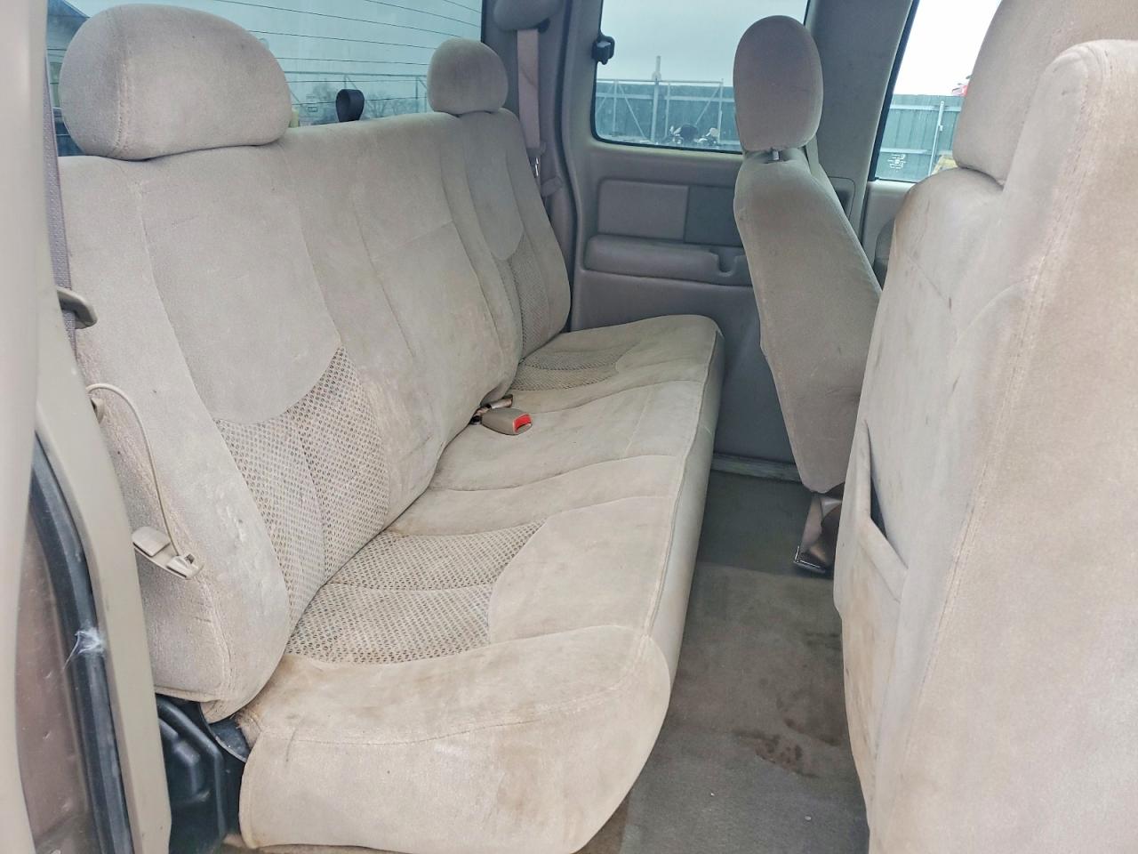 2003 CHEVROLET SILVERADO C1500 photo 10