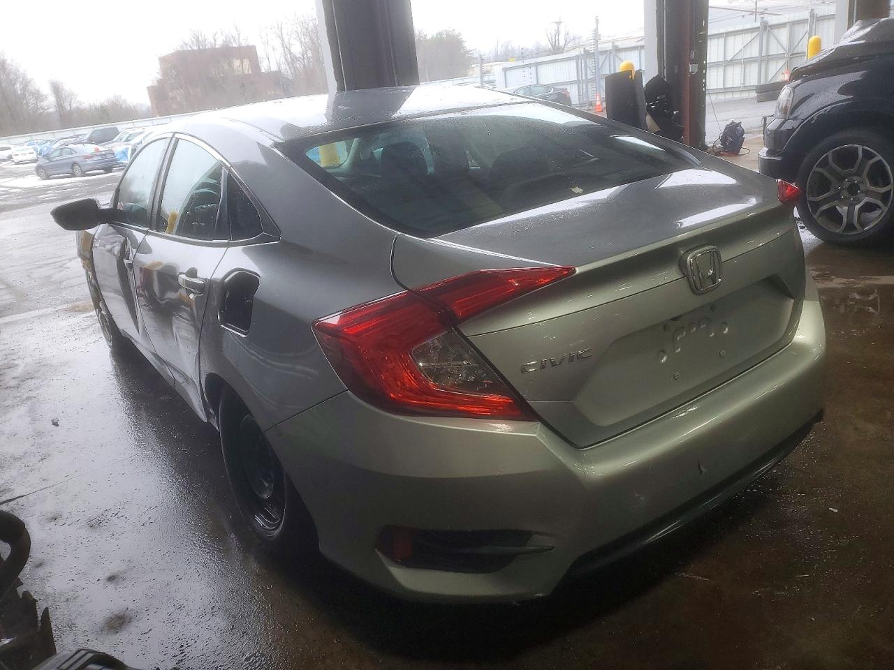 2016 HONDA CIVIC LX photo 4