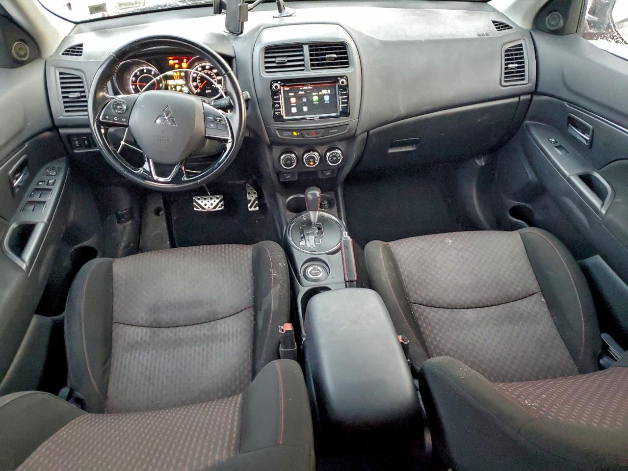 2017 MITSUBISHI OUTLANDER SPORT ES photo 15