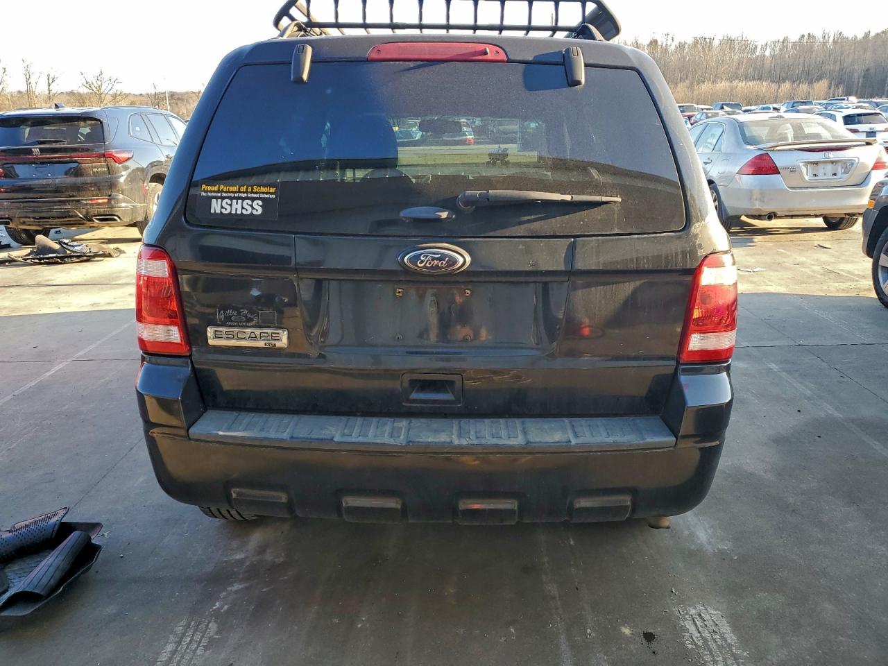 2011 FORD ESCAPE XLT photo 11