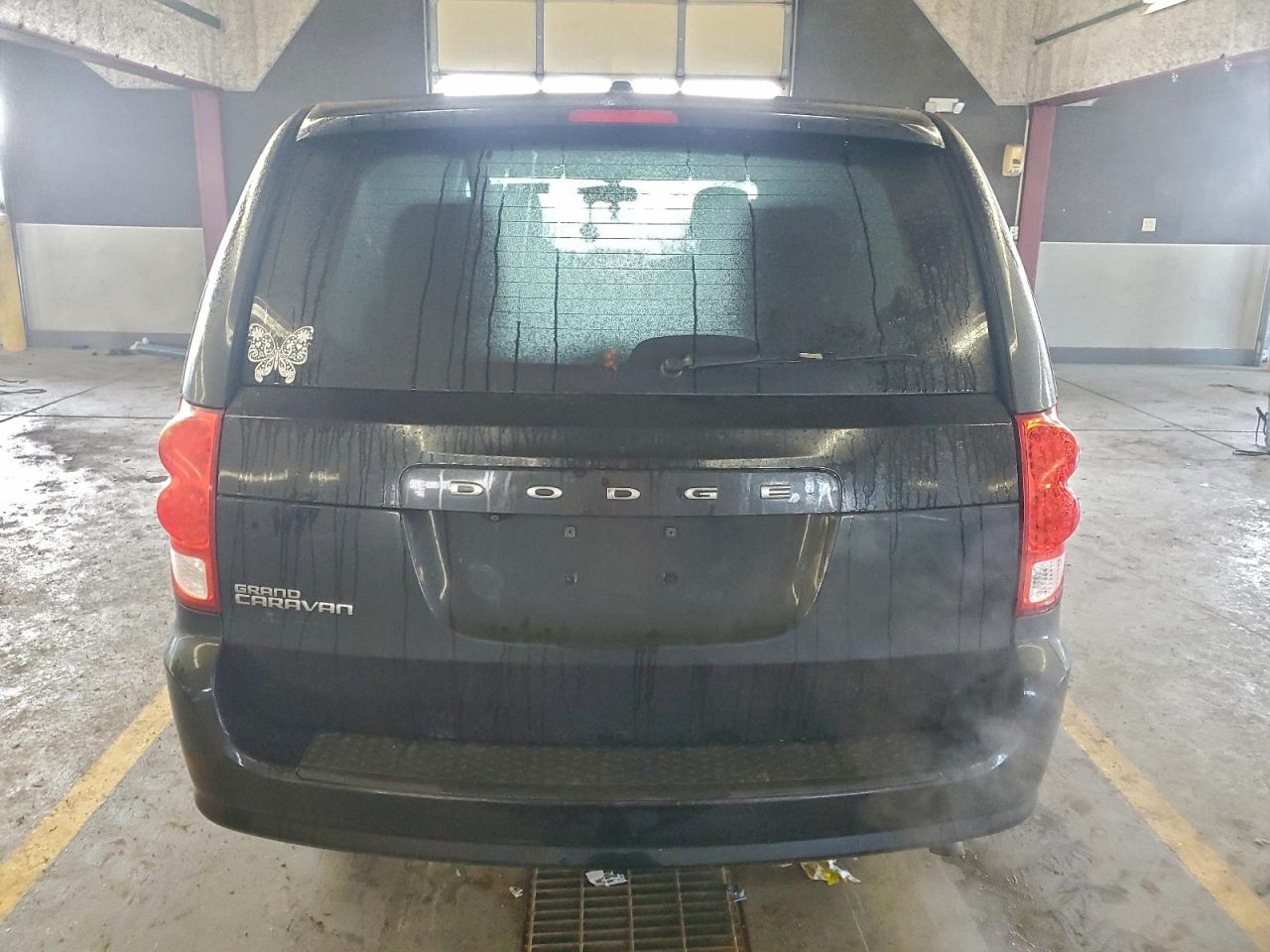 2015 DODGE GRAND CARAVAN SE photo 16