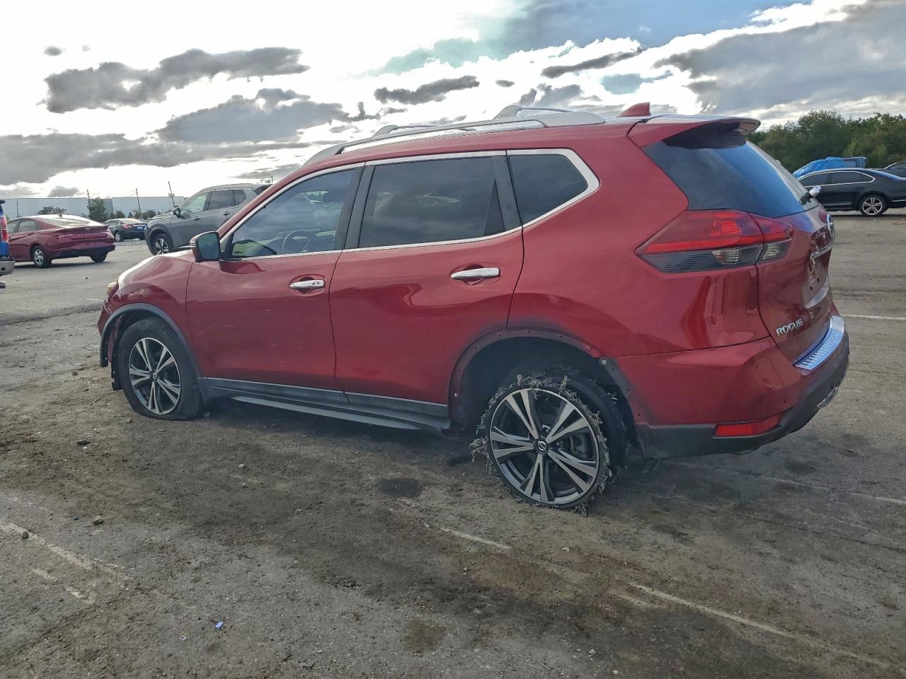 2019 NISSAN ROGUE S photo 2