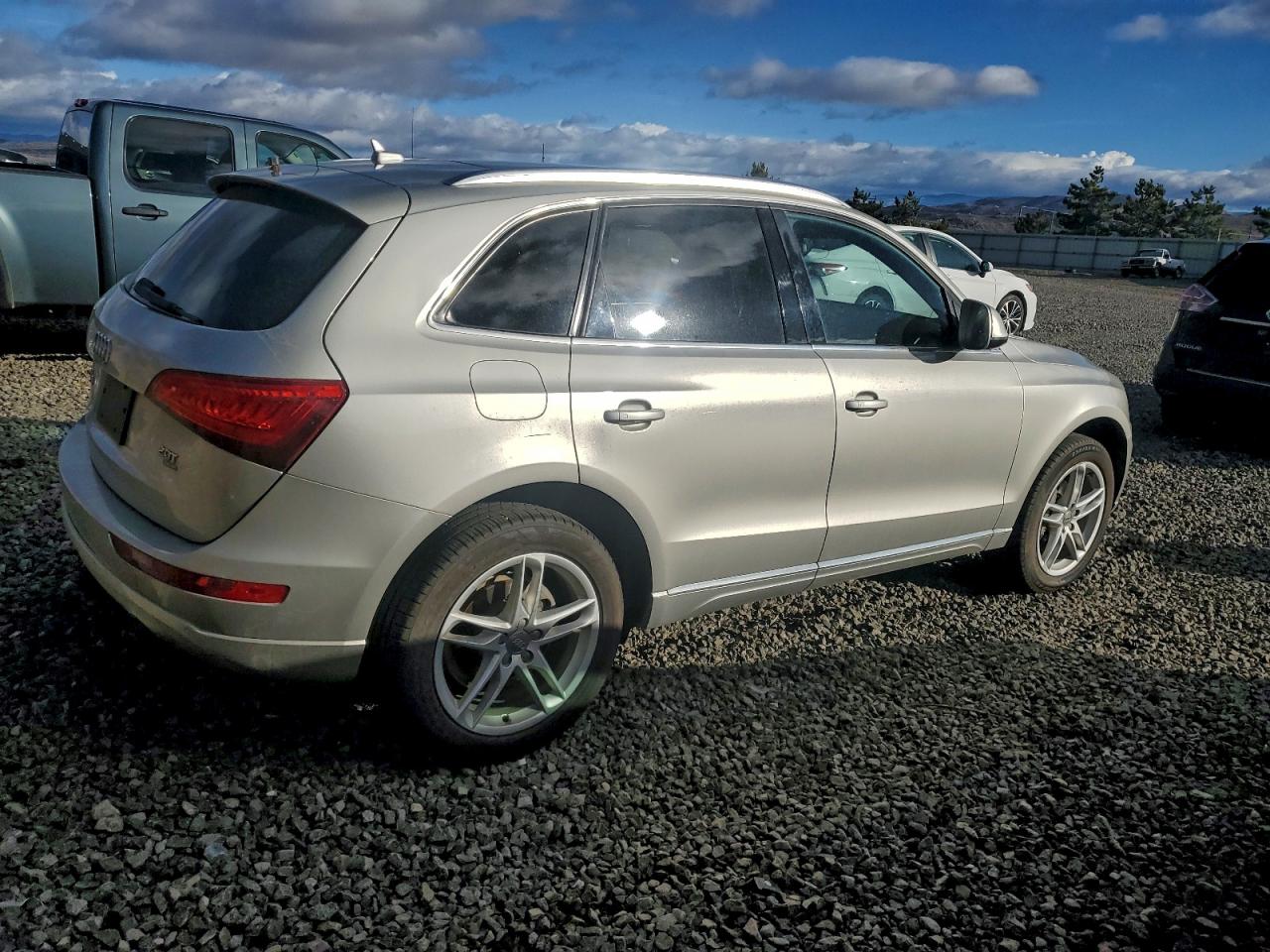 2013 AUDI Q5 PREMIUM PLUS photo 3