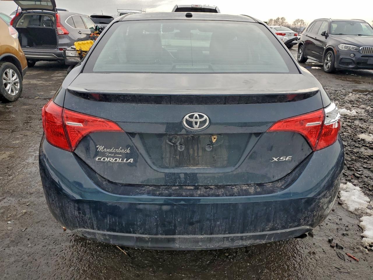 2017 TOYOTA COROLLA L photo 6