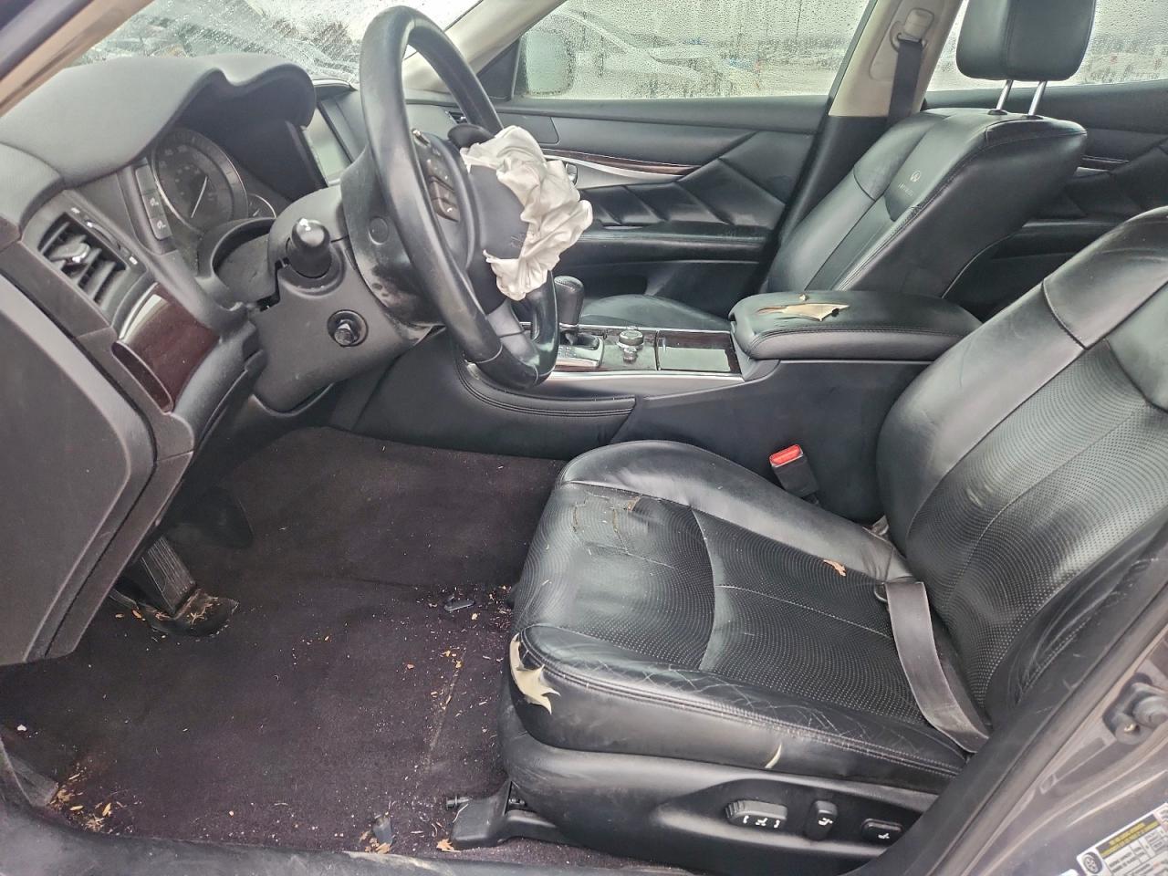 2012 INFINITI M37 photo 13