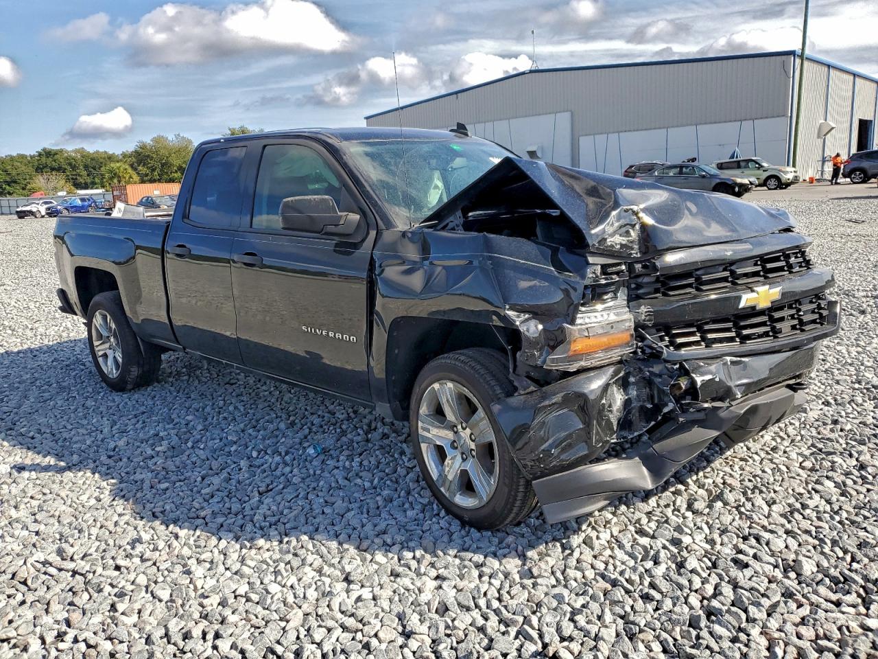 2016 CHEVROLET SILVERADO C1500 CUSTOM photo 4