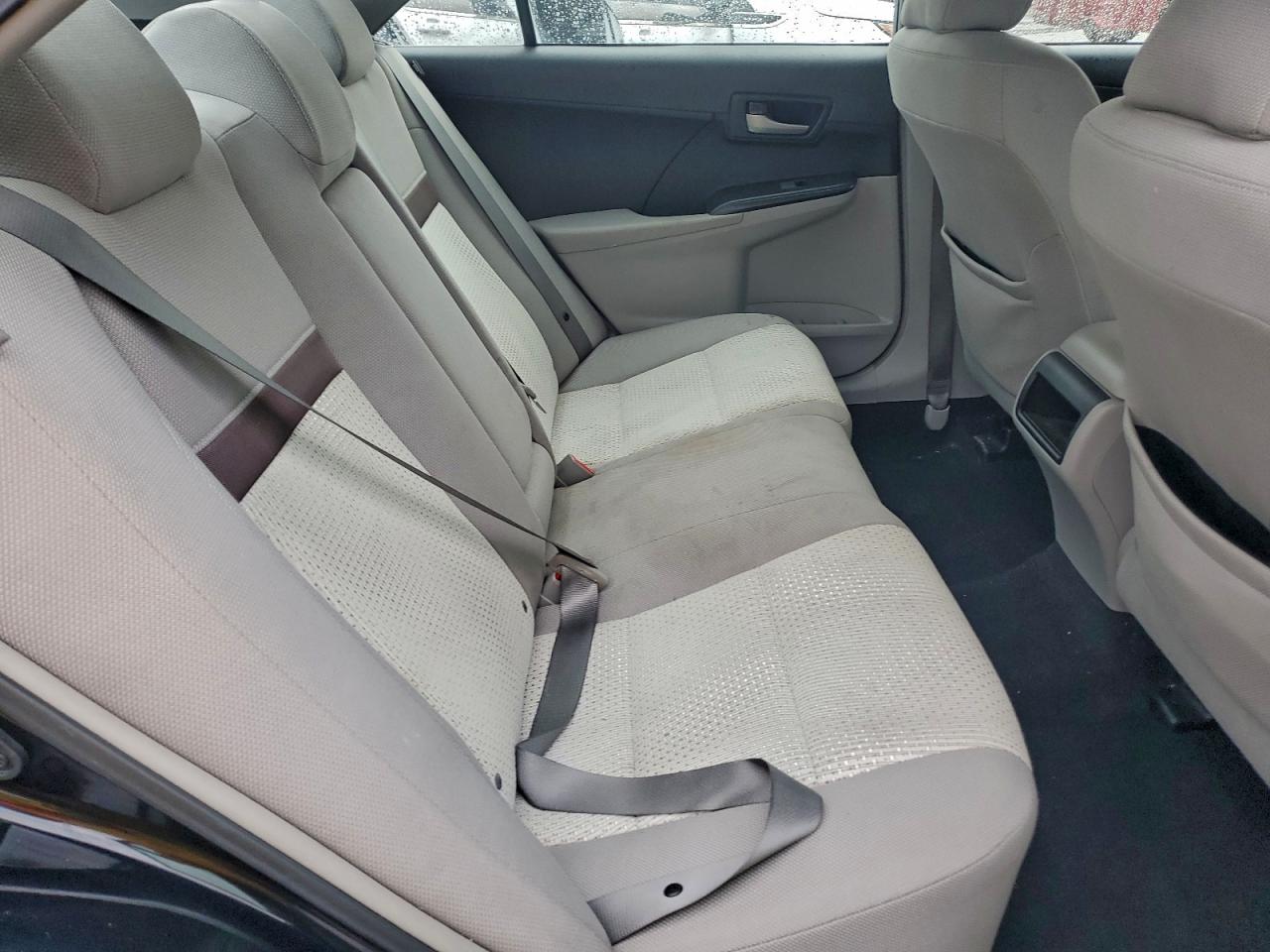 2014 TOYOTA CAMRY L photo 28