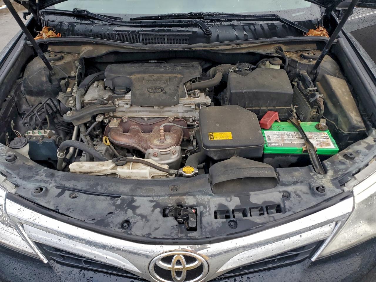 2014 TOYOTA CAMRY L photo 31