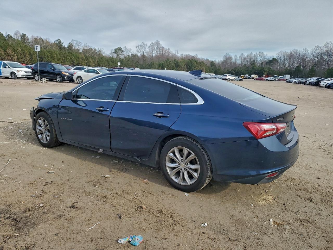 2020 CHEVROLET MALIBU LT photo 2