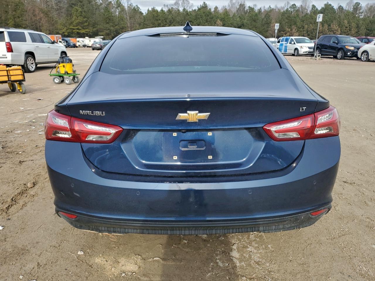 2020 CHEVROLET MALIBU LT photo 6
