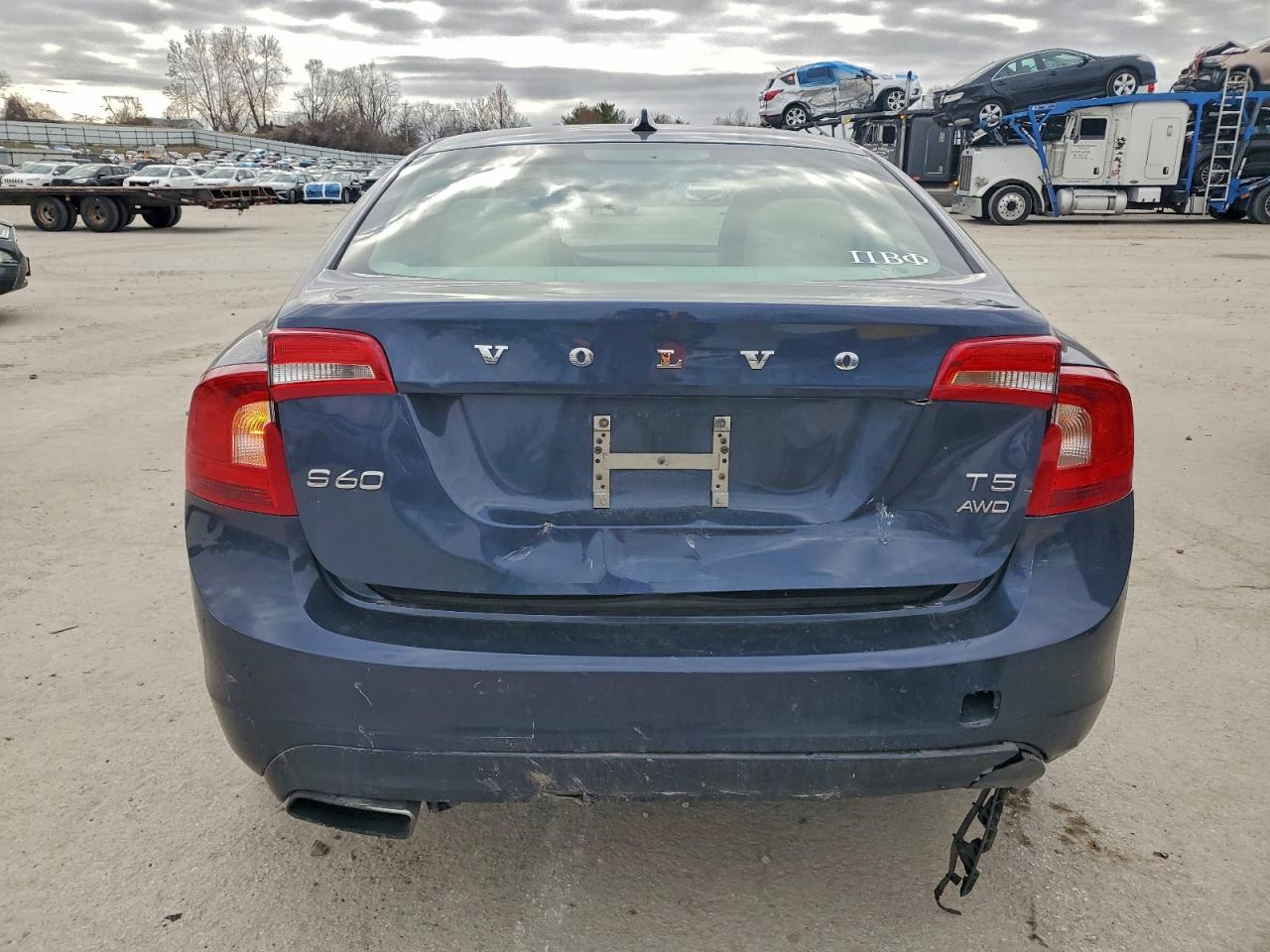 2015 VOLVO S60 PREMIER photo 6
