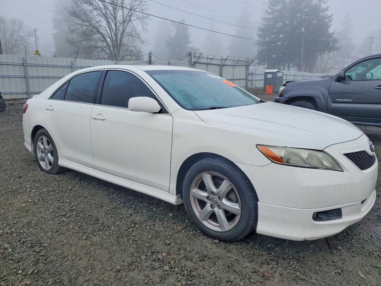 2009 TOYOTA CAMRY SE photo 4
