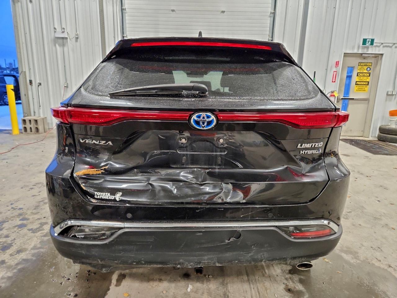 2021 TOYOTA VENZA LE photo 6