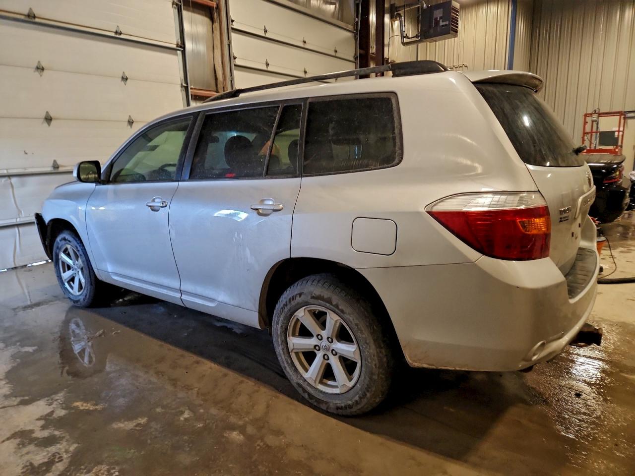 2008 TOYOTA HIGHLANDER photo 2