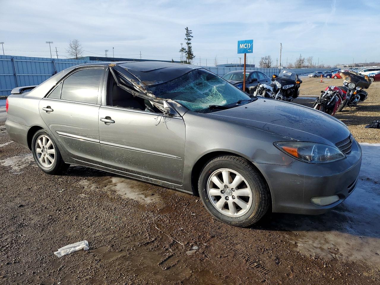 2003 TOYOTA CAMRY XLE V6 photo 4