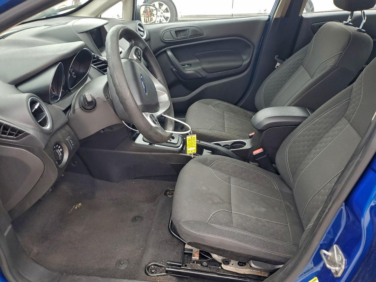 2019 FORD FIESTA SE photo 7