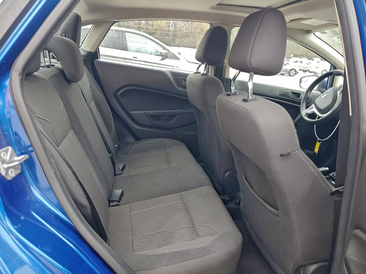 2019 FORD FIESTA SE photo 10