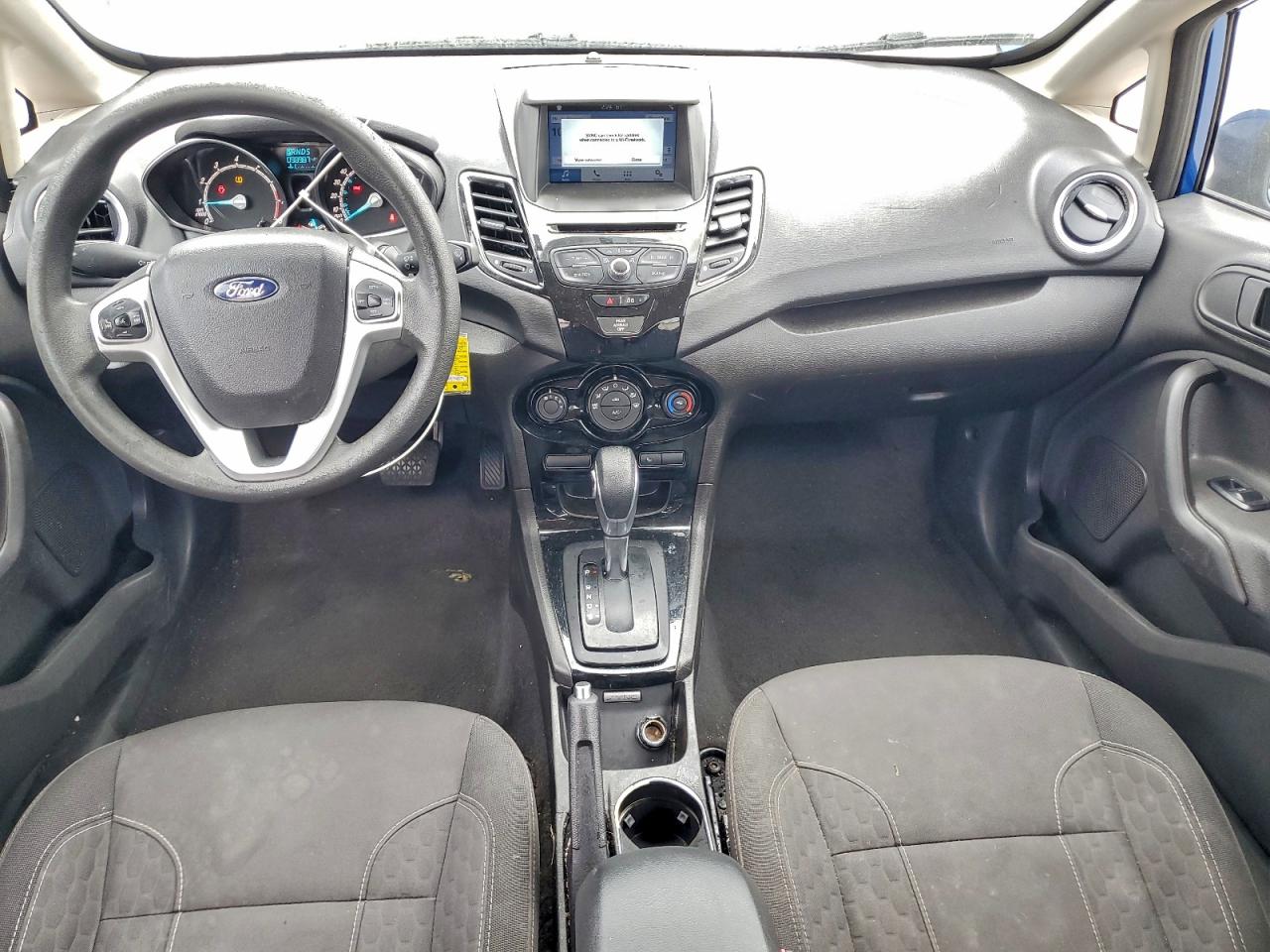 2019 FORD FIESTA SE photo 8