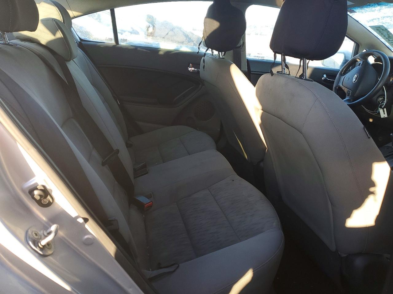 2015 KIA FORTE LX photo 10