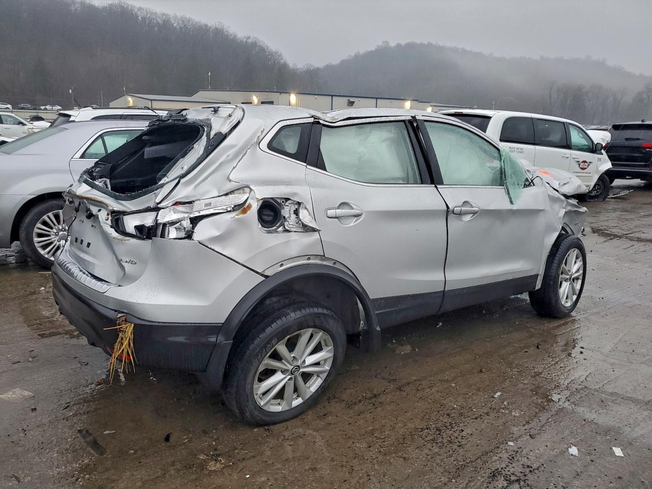 2019 NISSAN ROGUE SPORT S photo 3