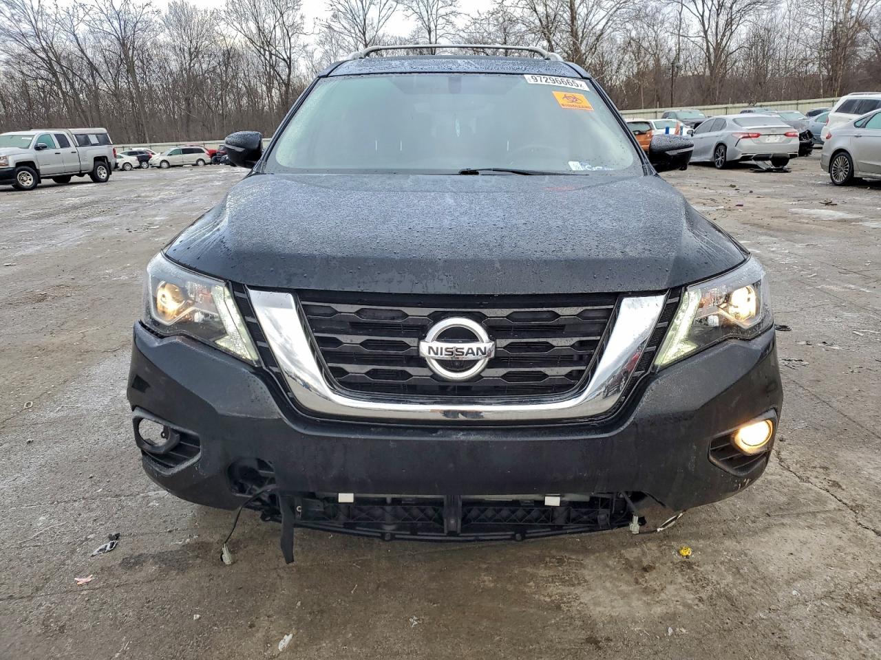 2017 NISSAN PATHFINDER S photo 5