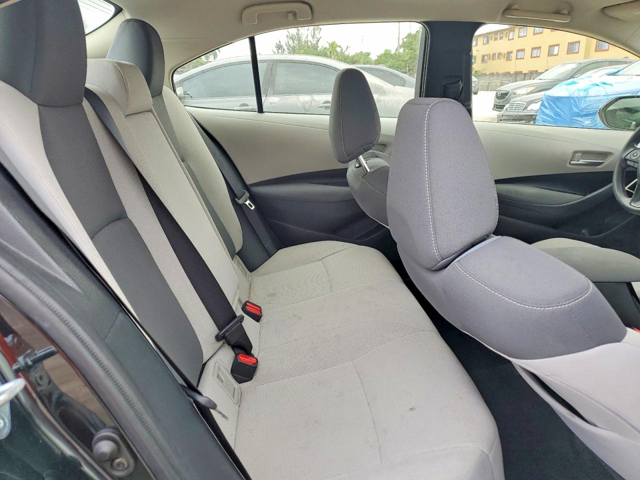 2021 TOYOTA COROLLA LE photo 10