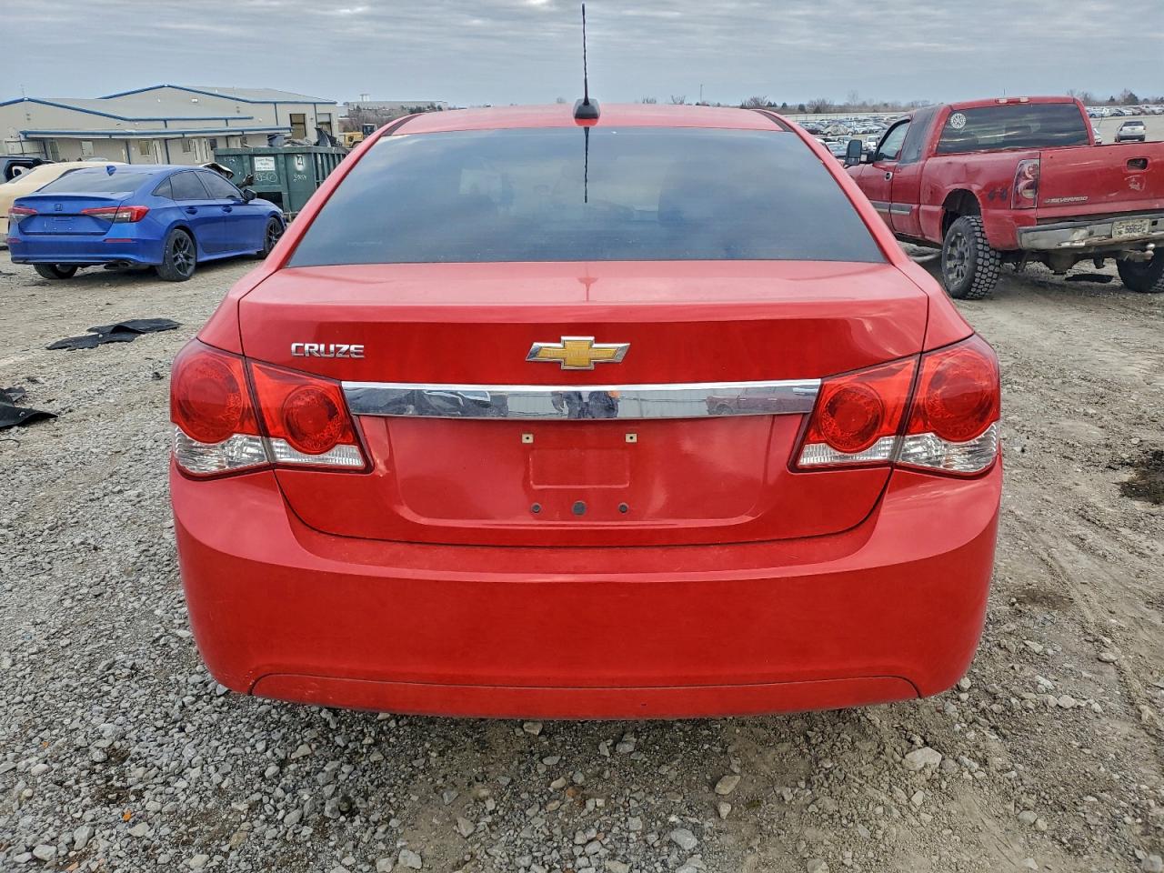 2016 CHEVROLET CRUZE LIMITED LS photo 11