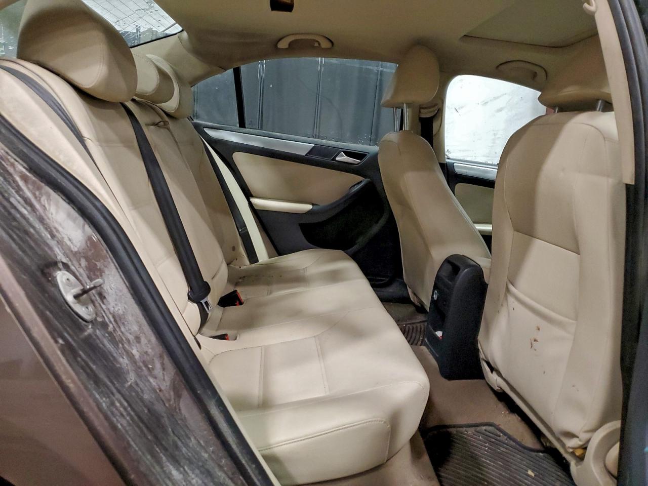 2012 VOLKSWAGEN JETTA TDI photo 20