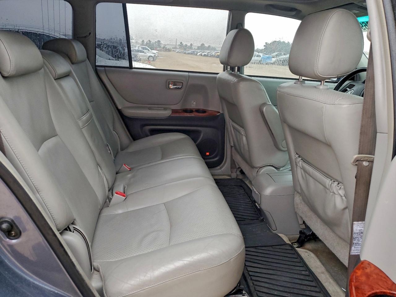2005 TOYOTA HIGHLANDER LIMITED photo 11