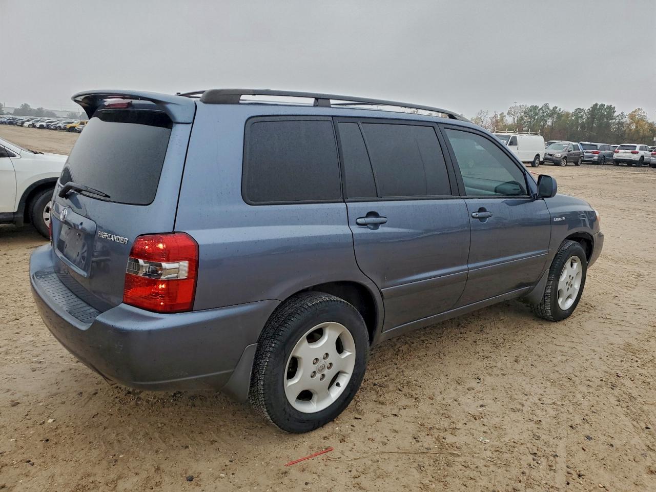 2005 TOYOTA HIGHLANDER LIMITED photo 3