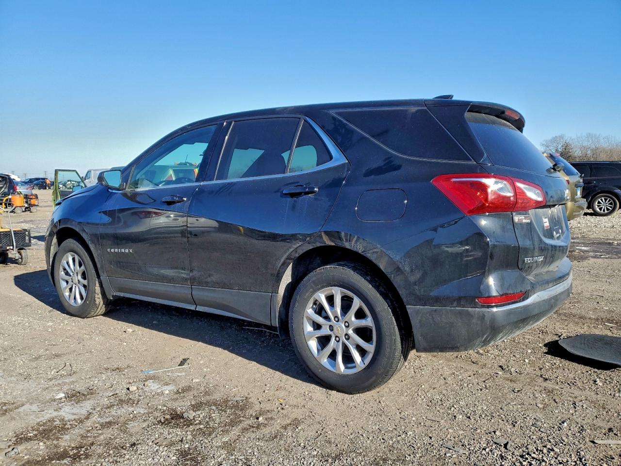 2020 CHEVROLET EQUINOX LT photo 2