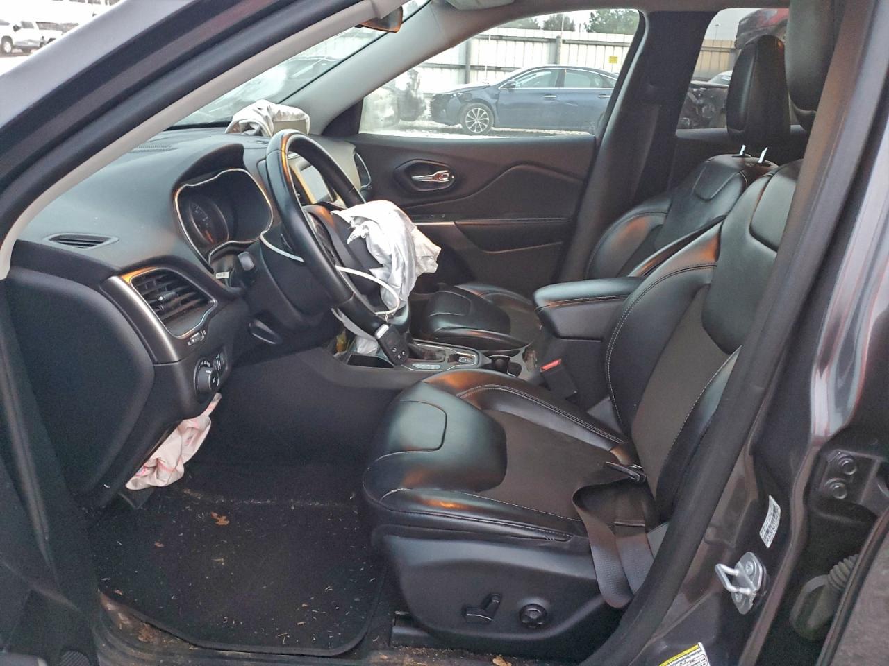 2019 JEEP CHEROKEE LATITUDE PLUS photo 7