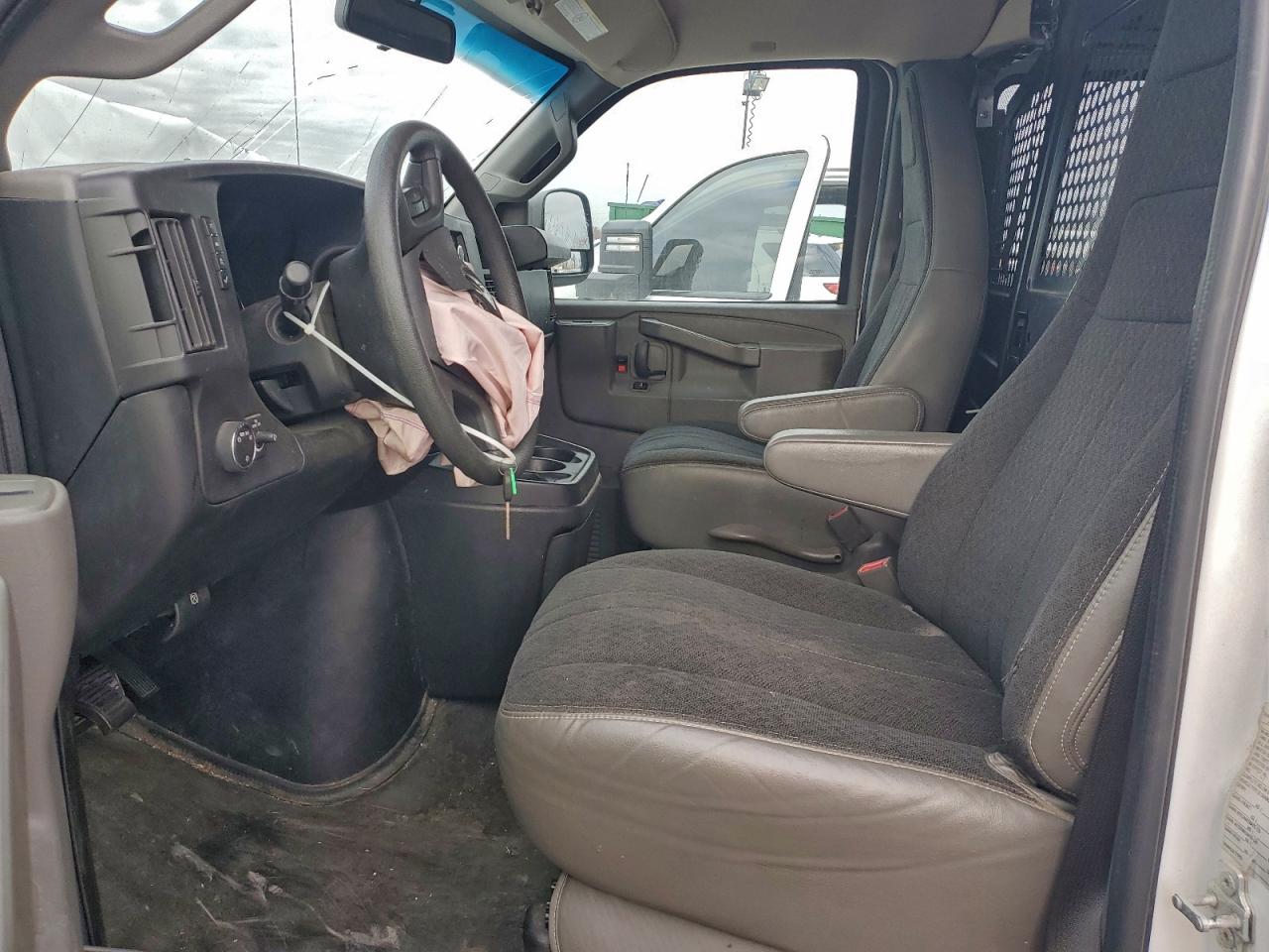 2019 GMC SAVANA G2500 photo 7