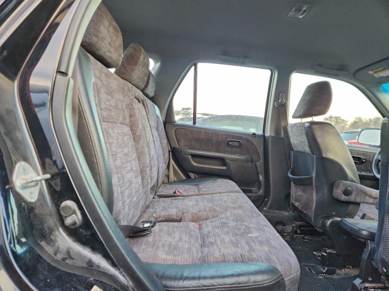 2004 HONDA CR-V LX photo 11